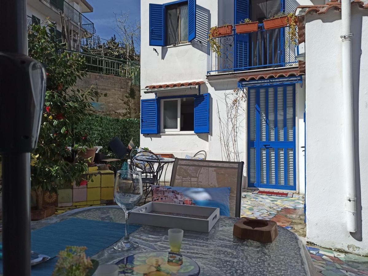 Casa Vacanze Smeralda Amalfi Coast Vietri Bagian luar foto