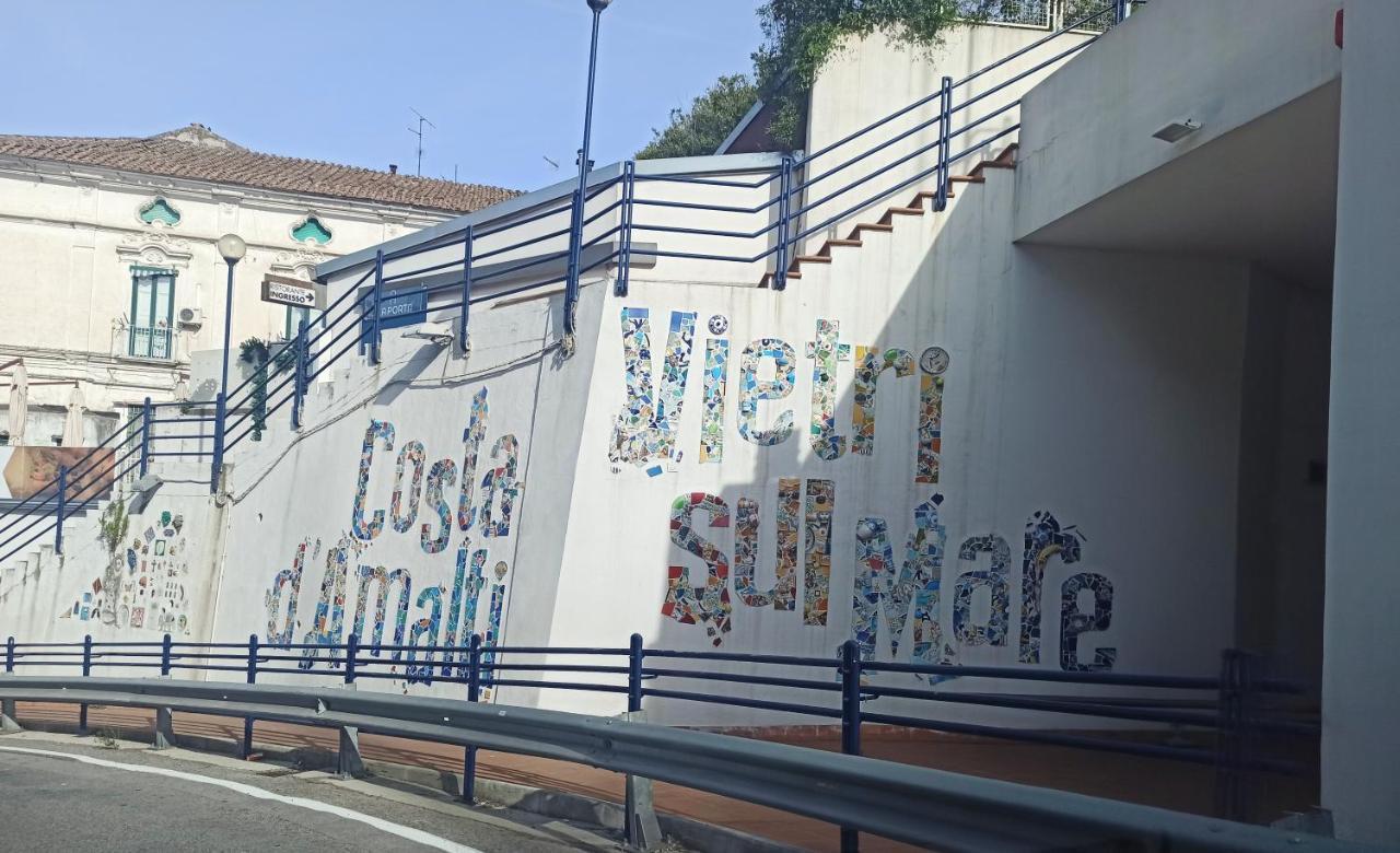 Casa Vacanze Smeralda Amalfi Coast Vietri Bagian luar foto