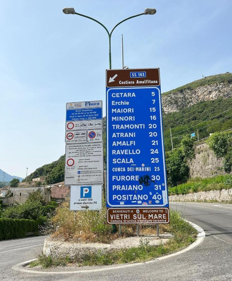 Casa Vacanze Smeralda Amalfi Coast Vietri Bagian luar foto