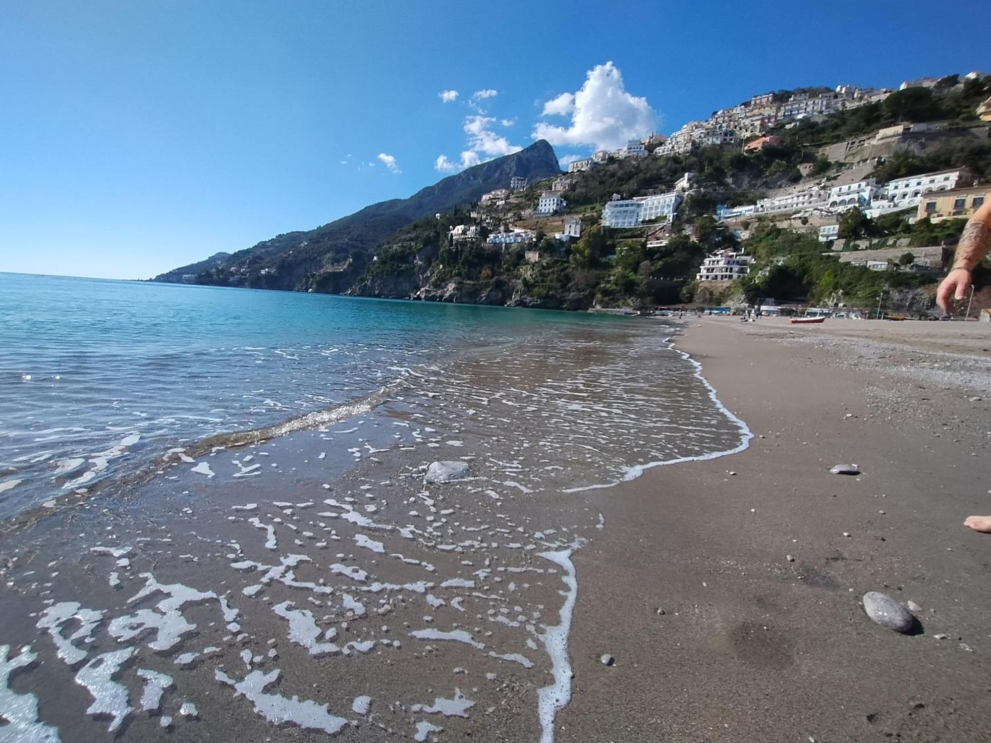 Casa Vacanze Smeralda Amalfi Coast Vietri Bagian luar foto