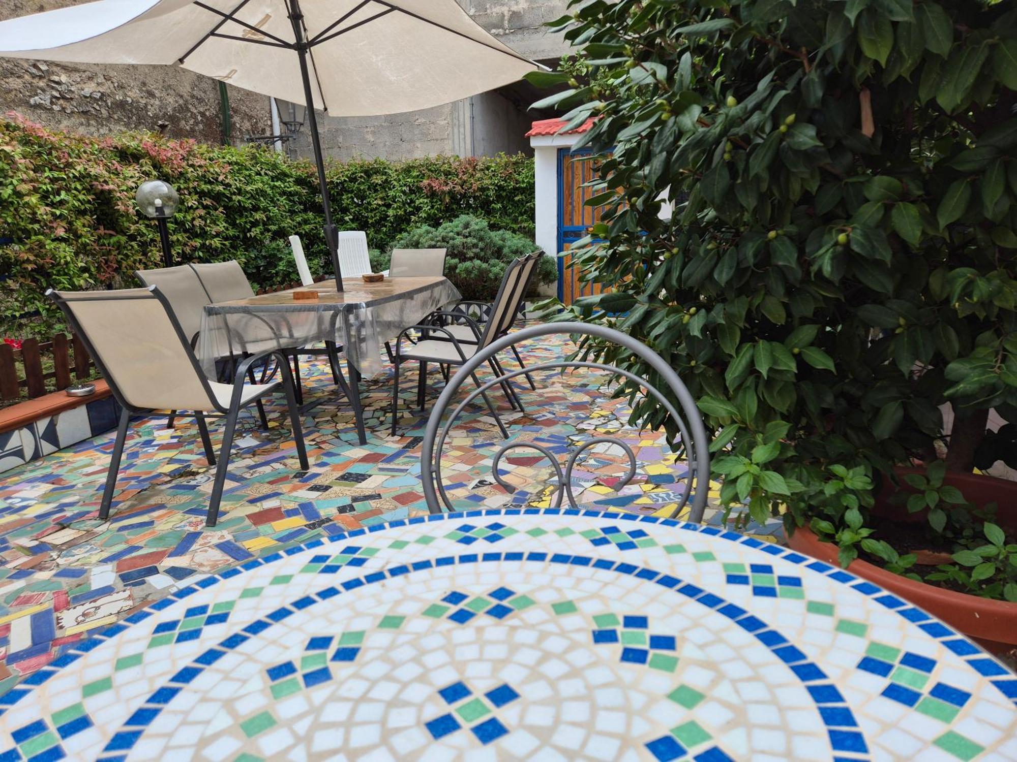 Casa Vacanze Smeralda Amalfi Coast Vietri Bagian luar foto