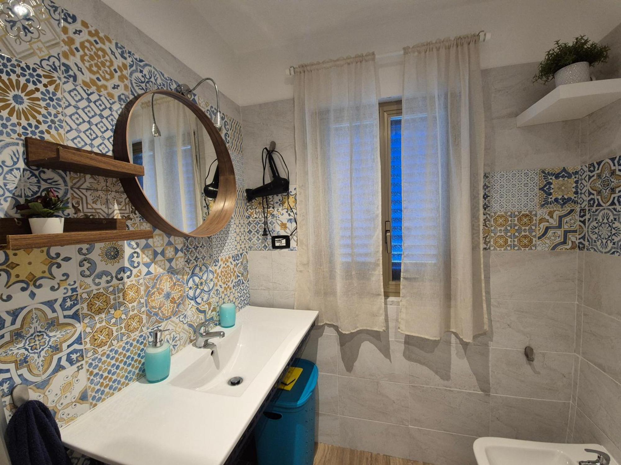 Casa Vacanze Smeralda Amalfi Coast Vietri Bagian luar foto